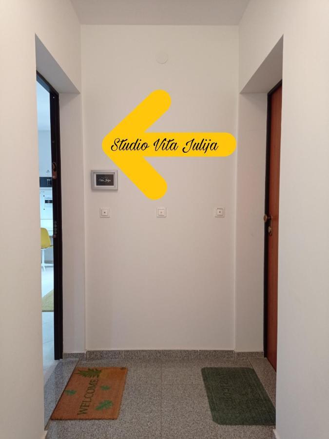 Studio Vita Julija Πούλα Εξωτερικό φωτογραφία